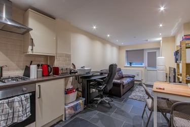 2 bed house, Glynrhondda Street, Plasnewydd, Cardiff, CF244AN - Image 1